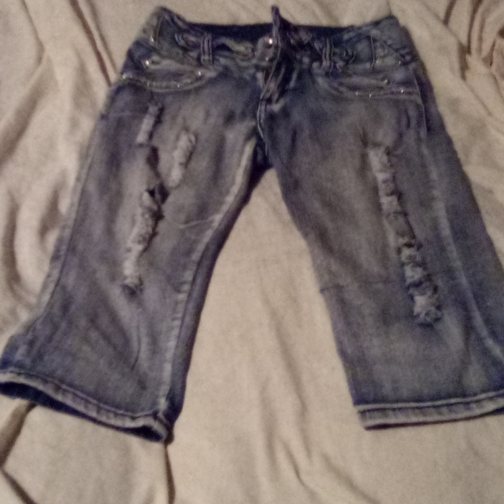Sky jeans with gems juniors size 7 knee capris